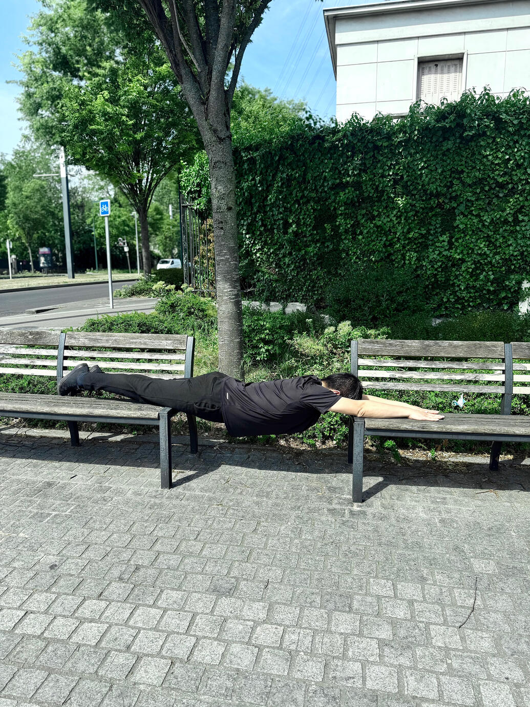 Pont, photographie performance, 2026.